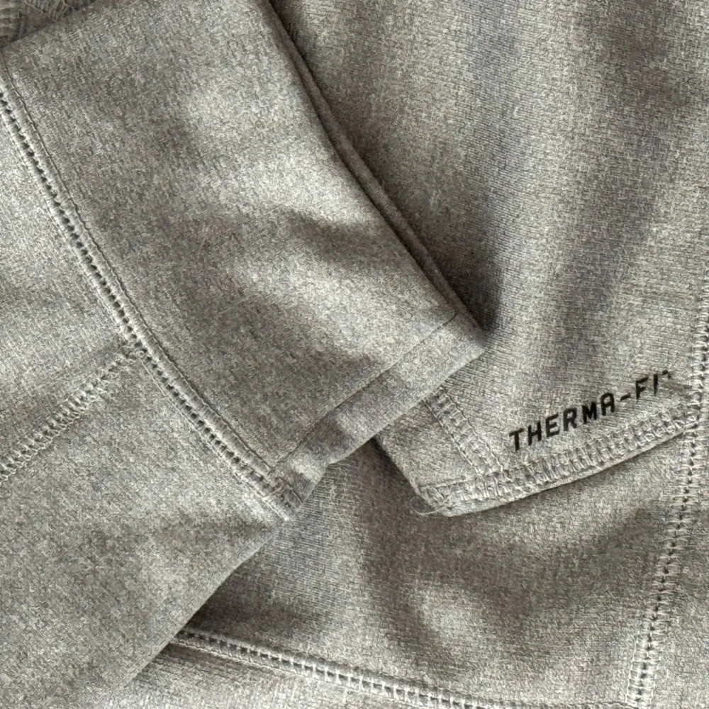 Nike Therma-FIT pullover hoodie Gray Large Comfy Cozy